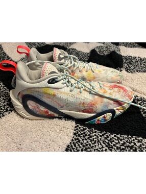 Li-Ning Wade DLO 1 Basketball Shoes Men's 9 Women's 10.5